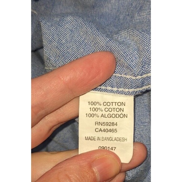 The Children's Place Sz S 5/6 Boy's Long Sleeve Button Down Shirts Lot of 2 - Picture 5 of 5